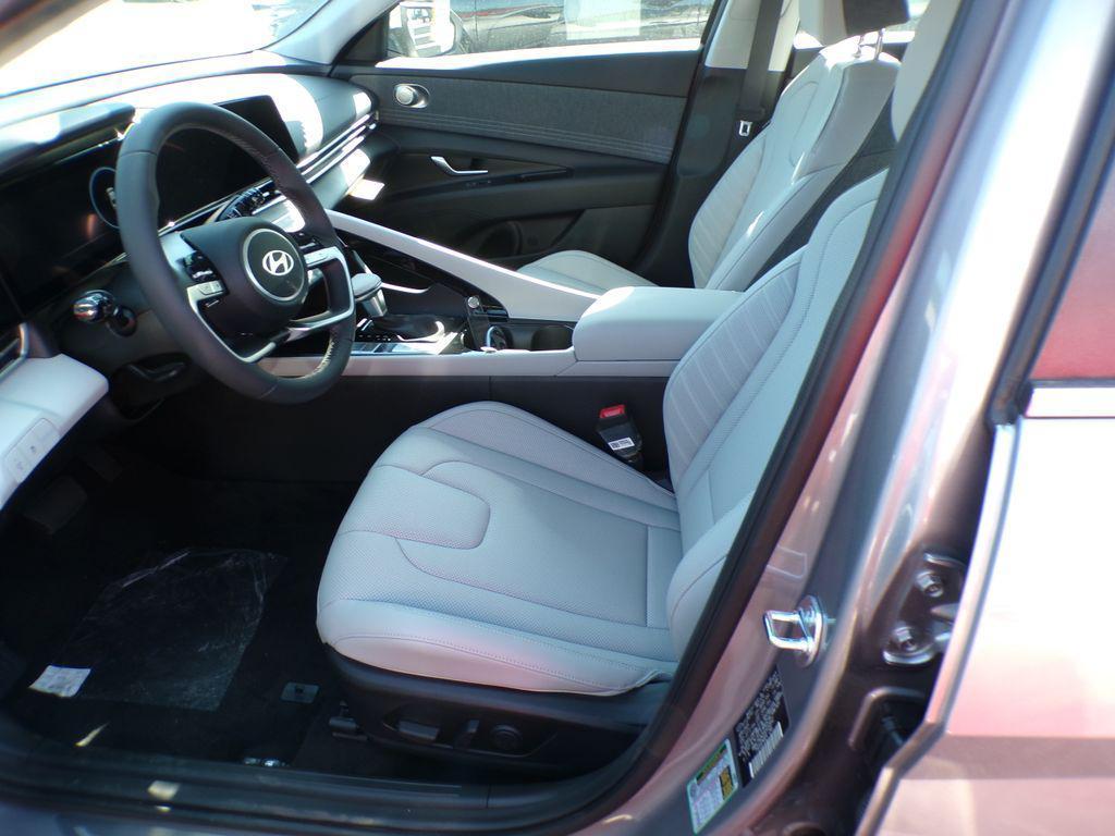 new 2025 Hyundai Elantra car, priced at $26,494