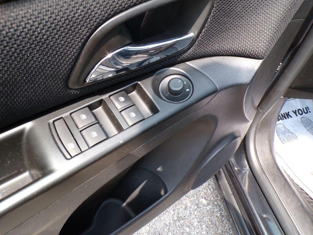 used 2014 Chevrolet Cruze car, priced at $7,923