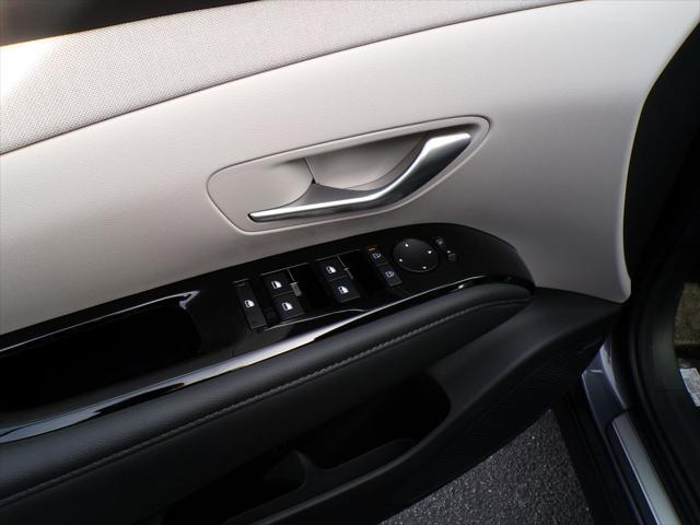 new 2025 Hyundai TUCSON Hybrid car, priced at $40,391