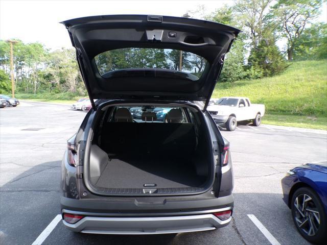 new 2025 Hyundai TUCSON Hybrid car, priced at $40,391