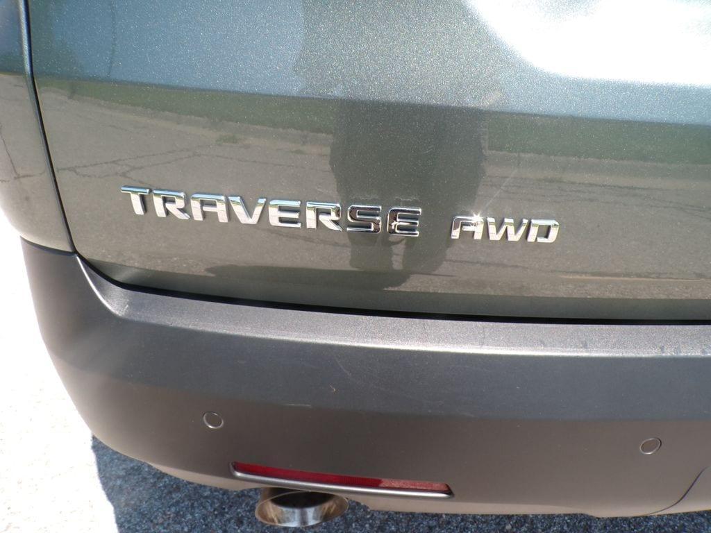 used 2023 Chevrolet Traverse car, priced at $33,173
