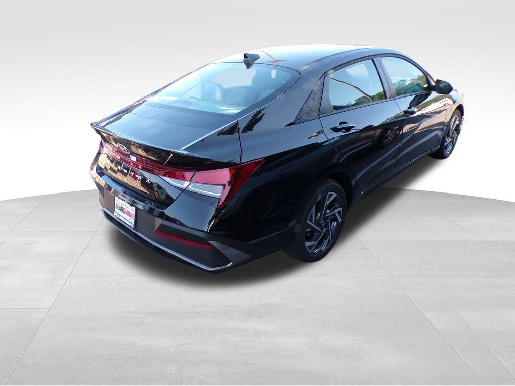 new 2025 Hyundai Elantra car, priced at $23,113