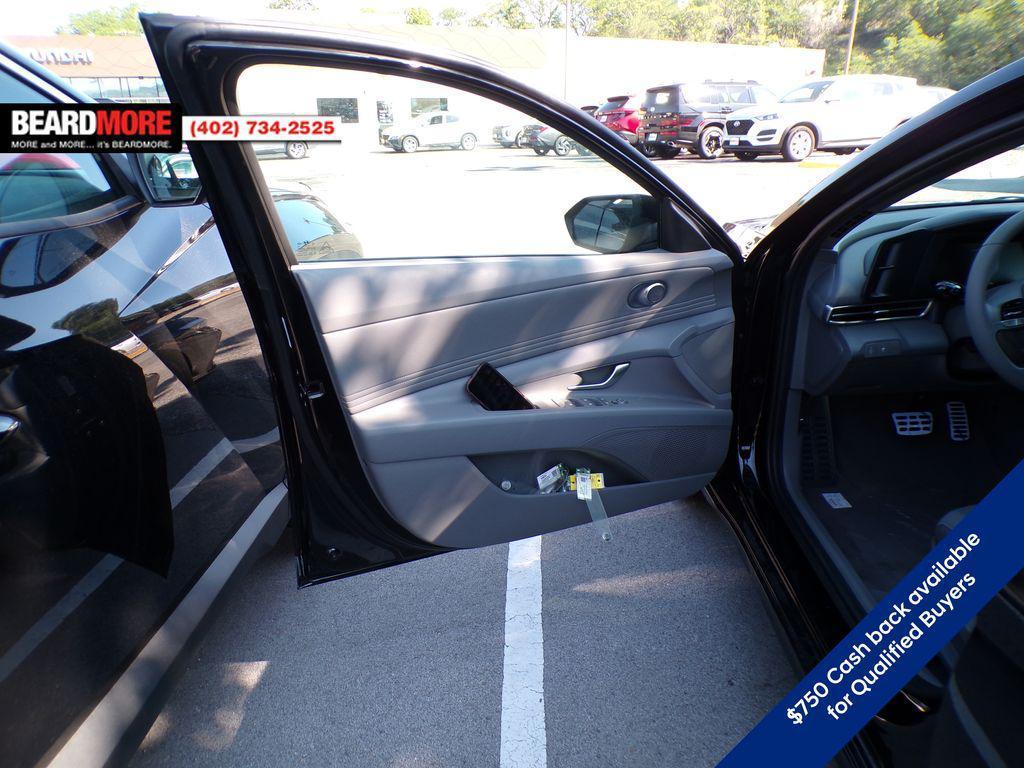 new 2025 Hyundai Elantra car, priced at $23,613