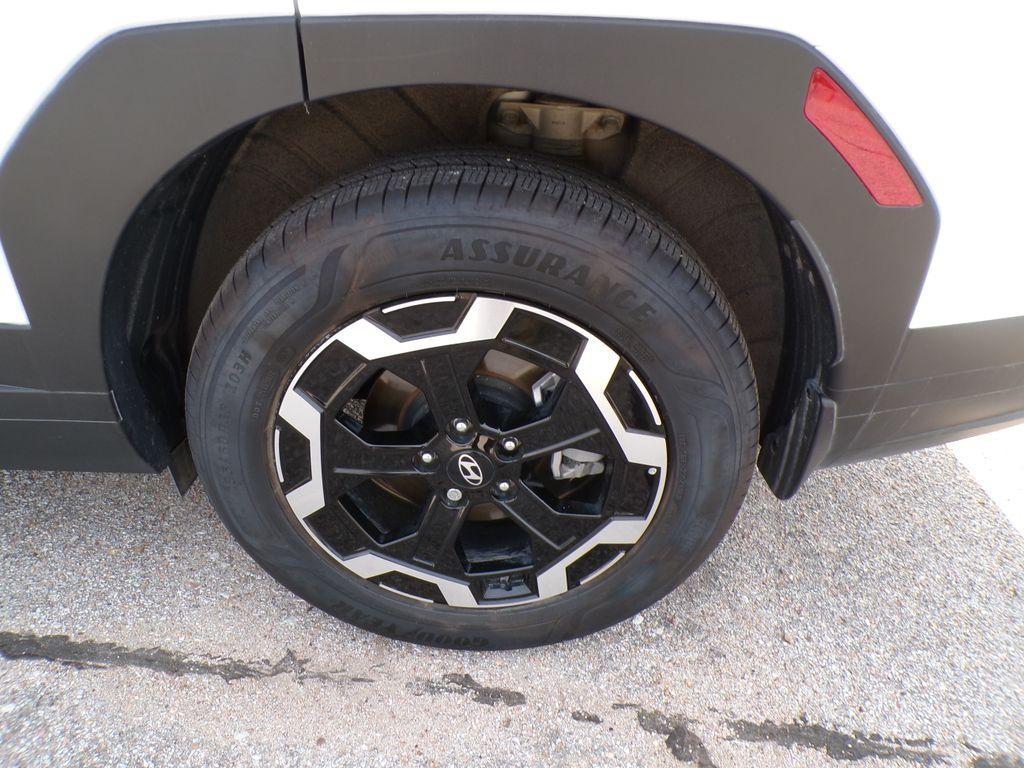 used 2025 Hyundai Santa Fe car, priced at $36,266