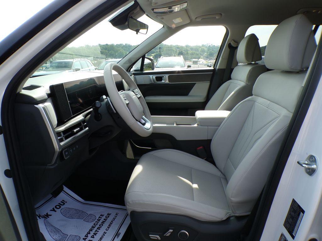 used 2025 Hyundai Santa Fe car, priced at $36,266