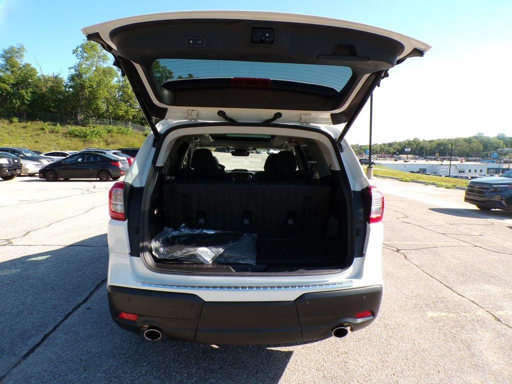 used 2025 Subaru Ascent car, priced at $45,069