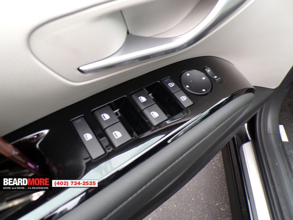 new 2025 Hyundai TUCSON Hybrid car, priced at $40,751