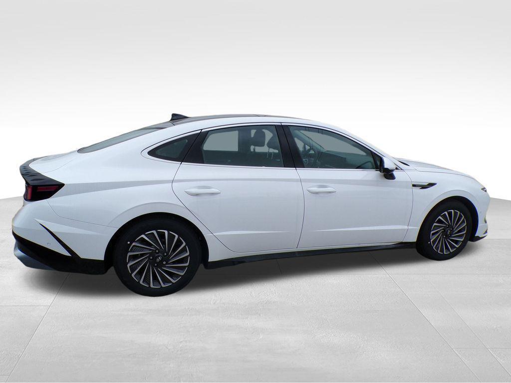 new 2025 Hyundai Sonata Hybrid car, priced at $37,421