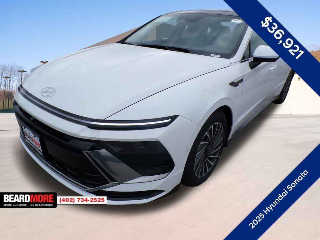 new 2025 Hyundai Sonata Hybrid car, priced at $36,921