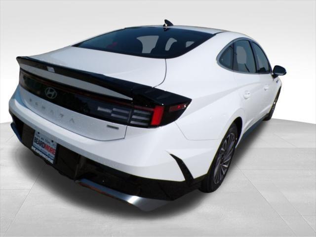 new 2025 Hyundai Sonata Hybrid car, priced at $31,389