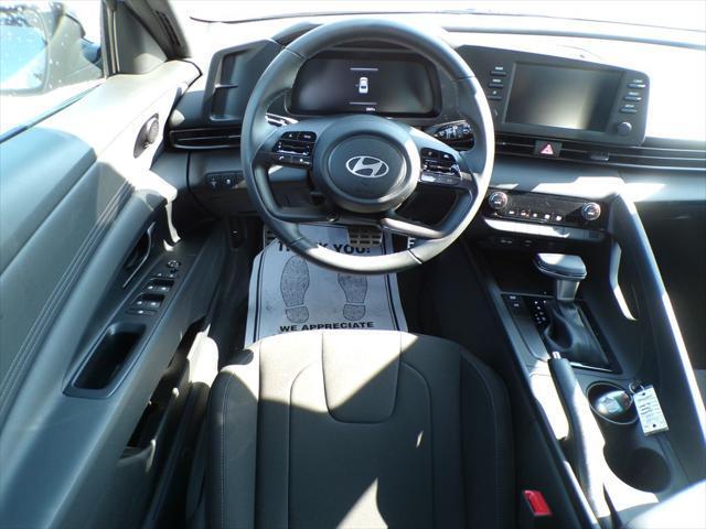 new 2025 Hyundai Elantra car, priced at $22,756
