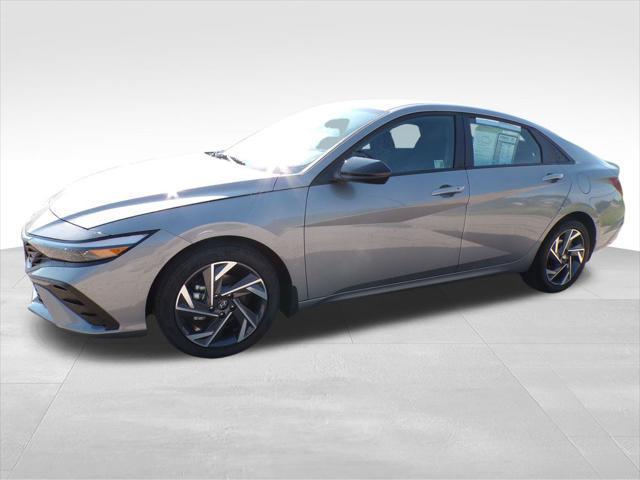 new 2025 Hyundai Elantra car, priced at $22,756