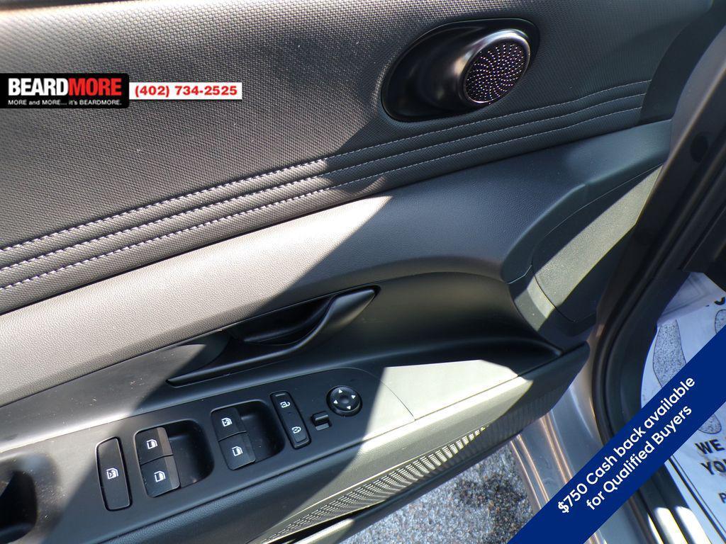 new 2025 Hyundai Elantra car, priced at $22,256