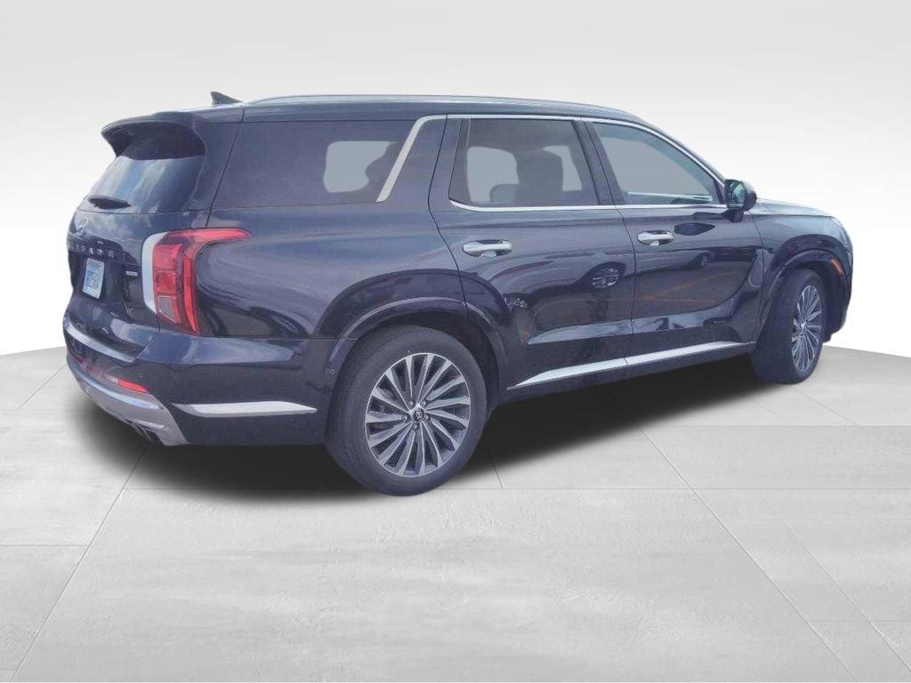 used 2024 Hyundai Palisade car, priced at $43,289