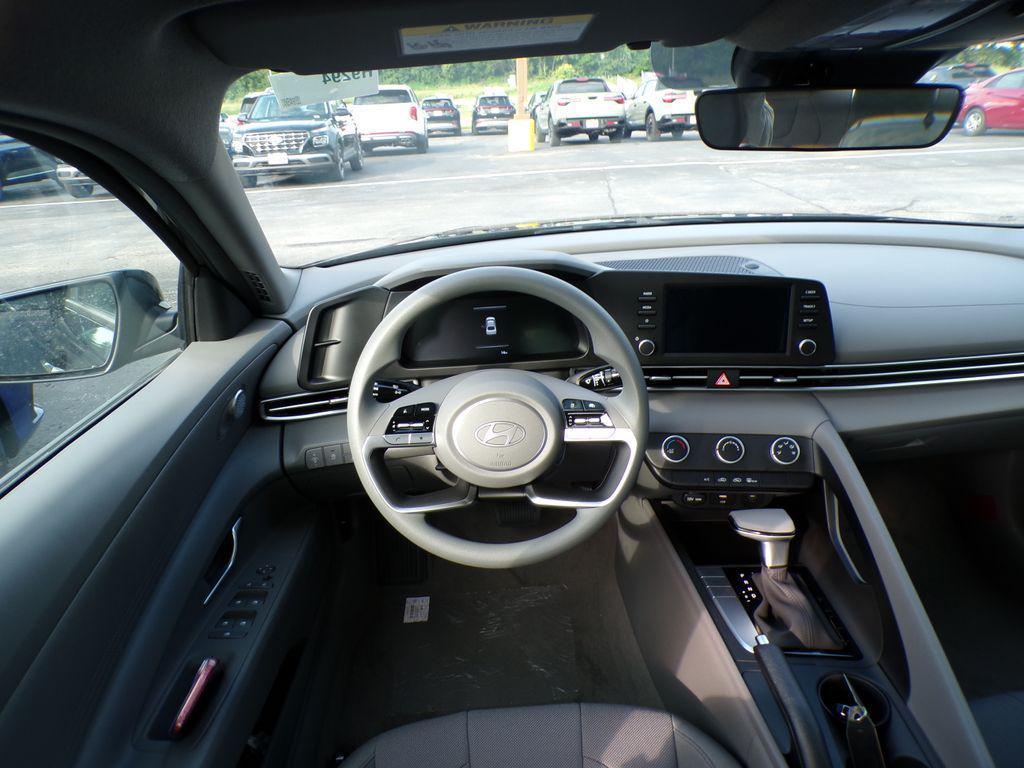 new 2025 Hyundai Elantra car, priced at $22,798