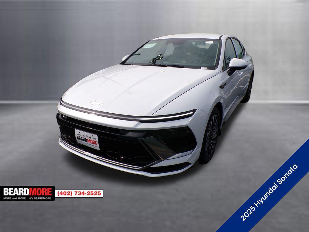 new 2025 Hyundai Sonata Hybrid car, priced at $28,807