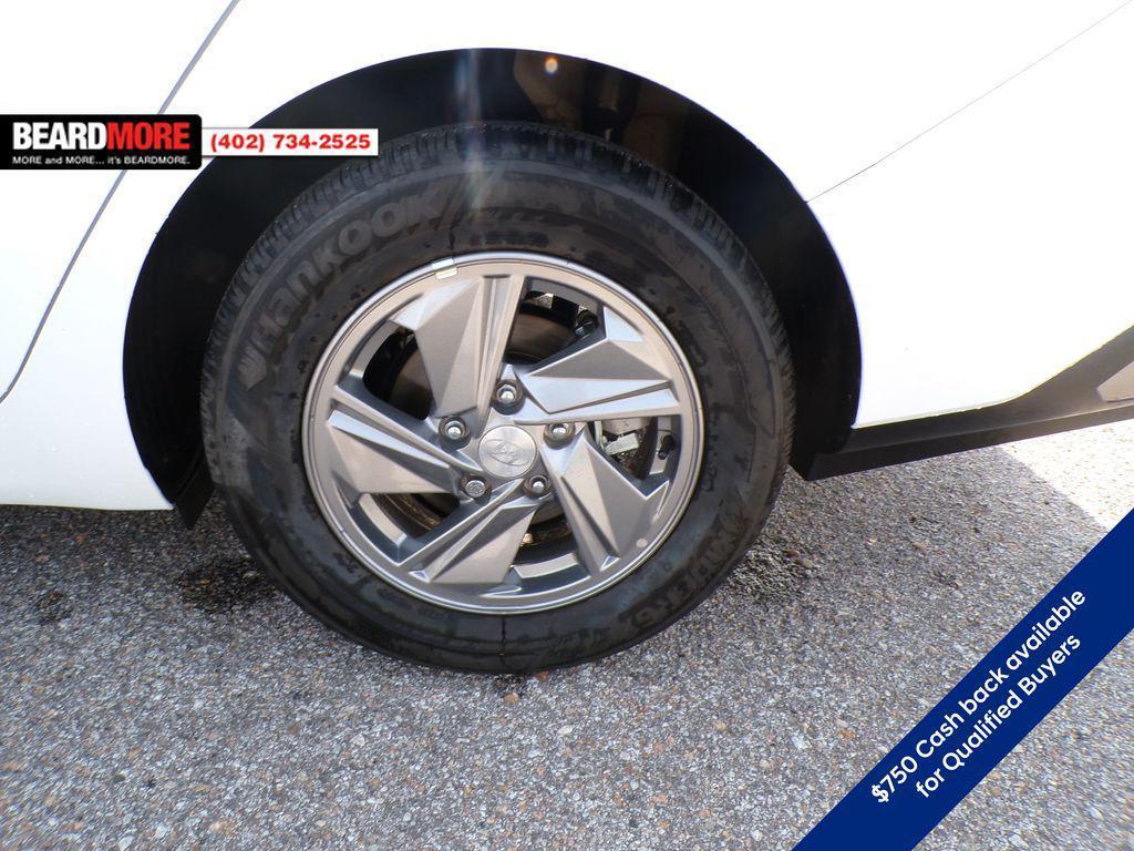 new 2025 Hyundai Elantra car, priced at $21,807