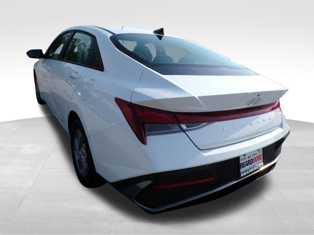 new 2025 Hyundai Elantra car, priced at $22,307