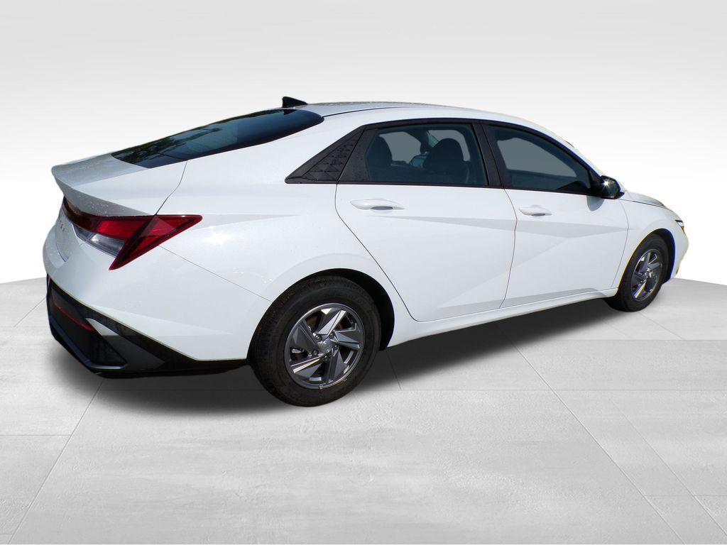 new 2025 Hyundai Elantra car, priced at $22,307