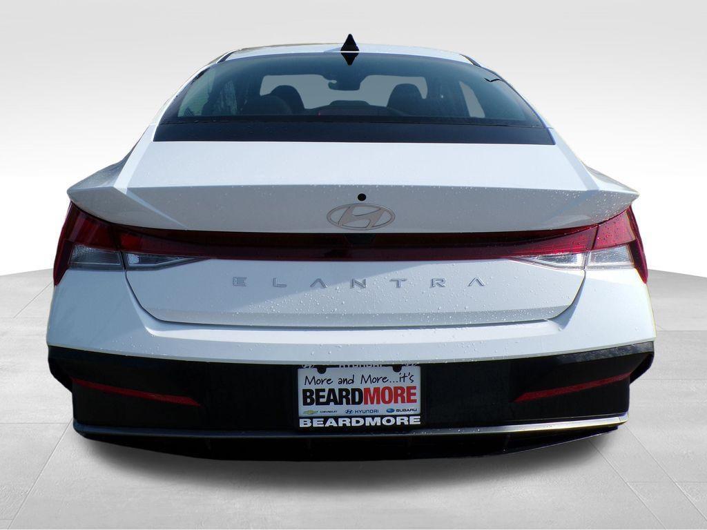 new 2025 Hyundai Elantra car, priced at $22,307