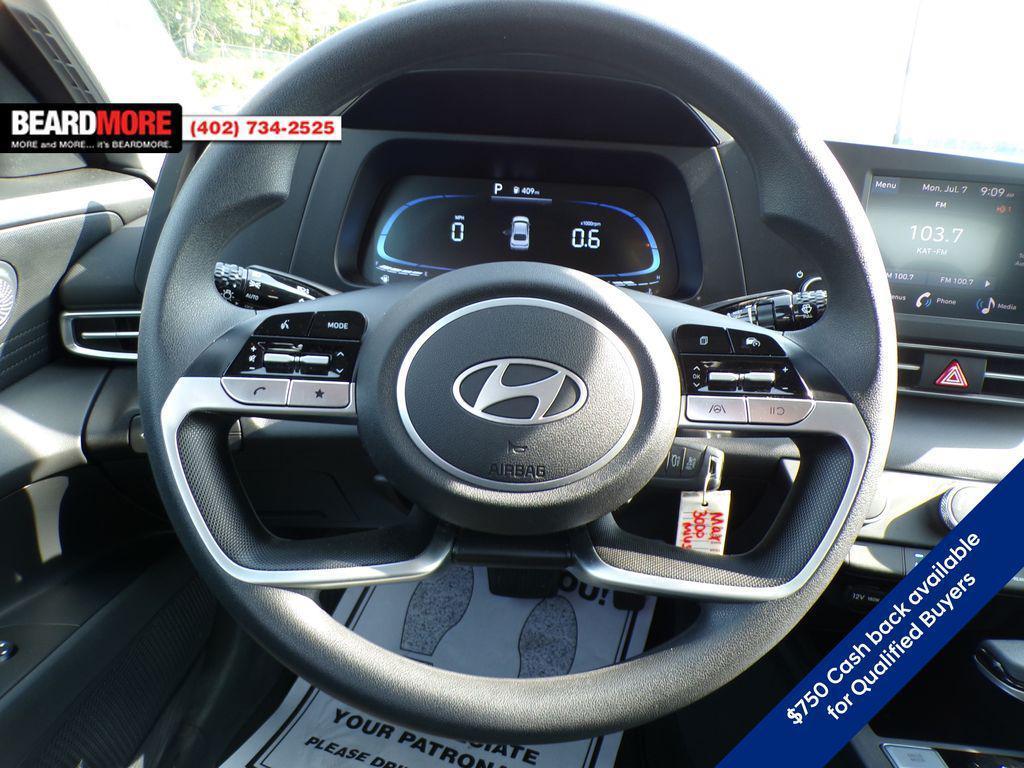 new 2025 Hyundai Elantra car, priced at $21,807