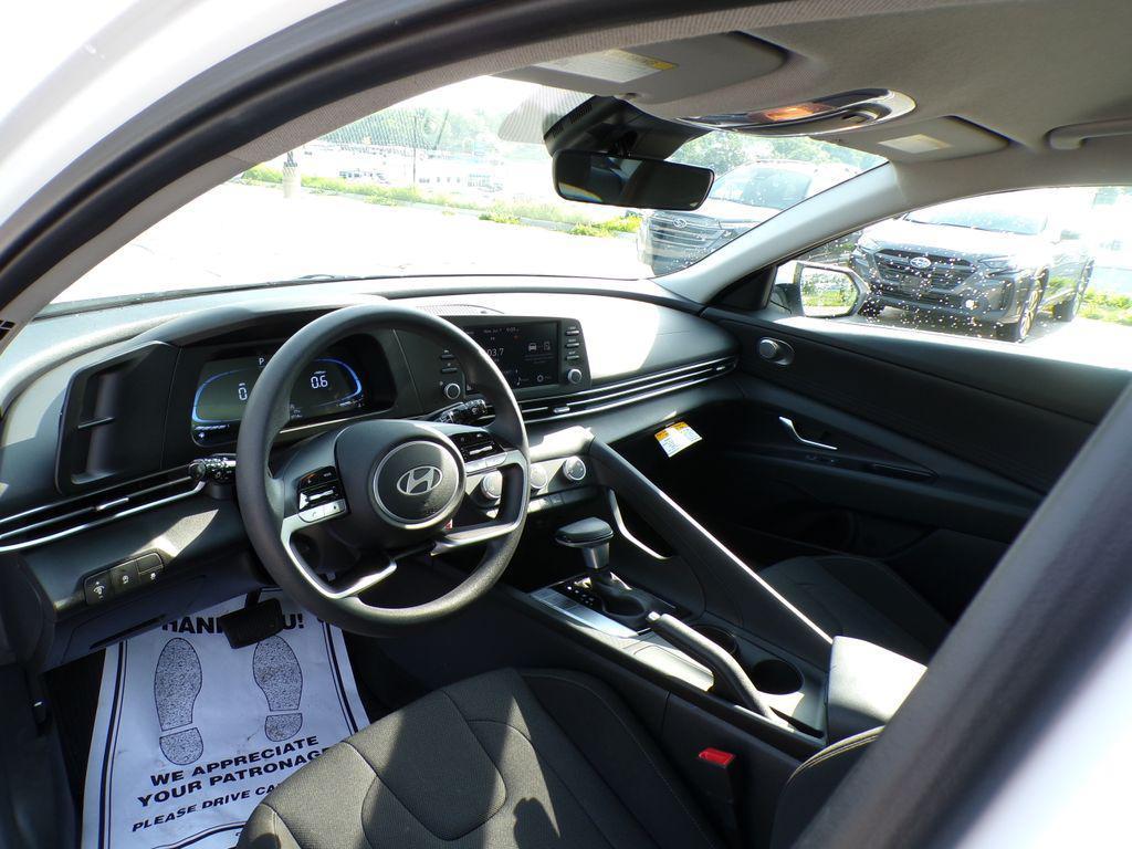 new 2025 Hyundai Elantra car, priced at $22,307