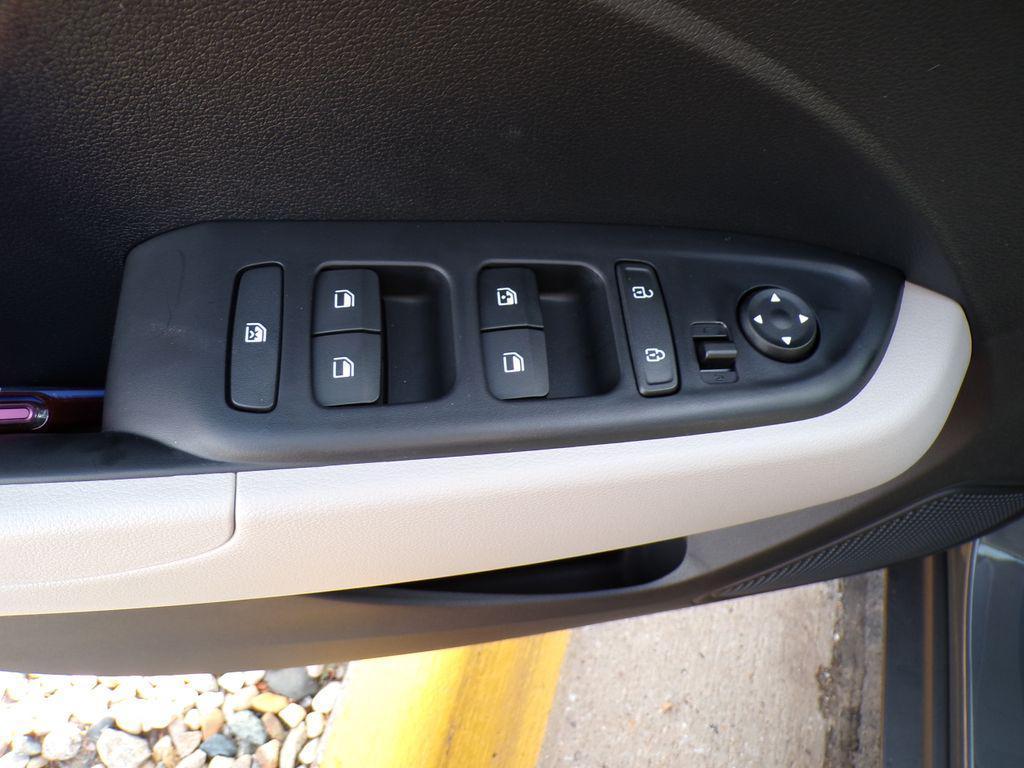 new 2025 Hyundai Venue car, priced at $23,649