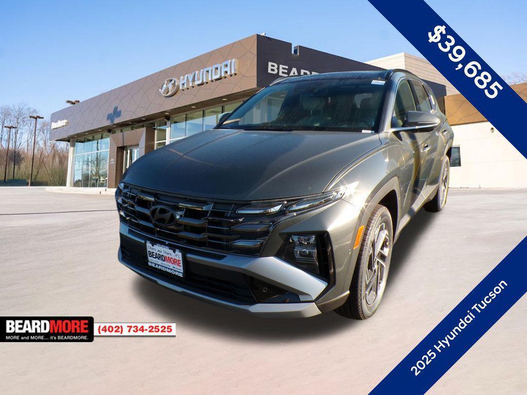 new 2025 Hyundai TUCSON Hybrid car, priced at $39,685