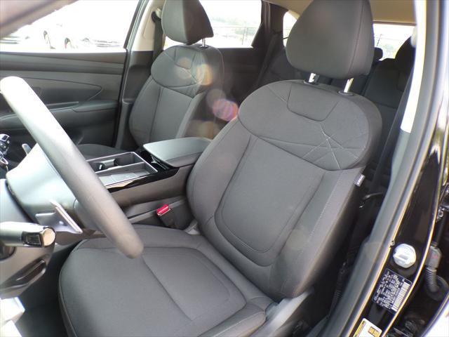 new 2025 Hyundai TUCSON Hybrid car, priced at $33,130
