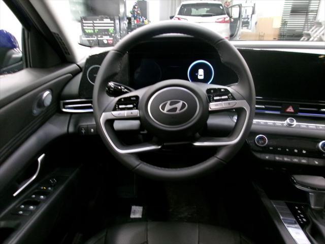 new 2025 Hyundai Elantra car, priced at $26,095