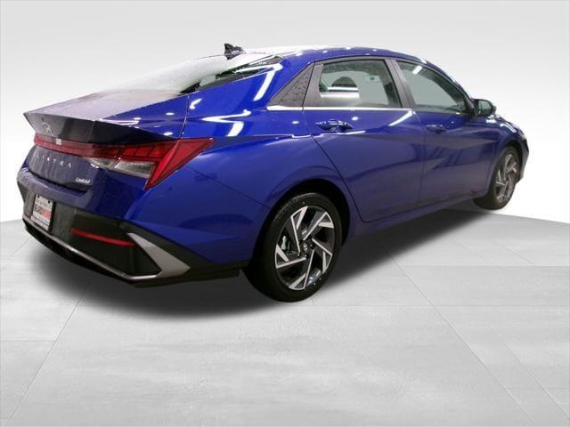 new 2025 Hyundai Elantra car, priced at $26,095