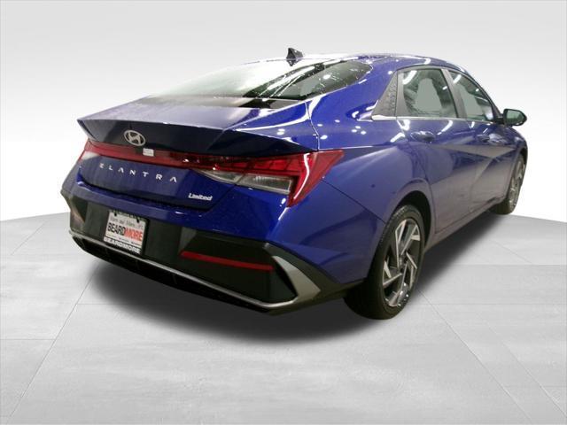 new 2025 Hyundai Elantra car, priced at $26,095