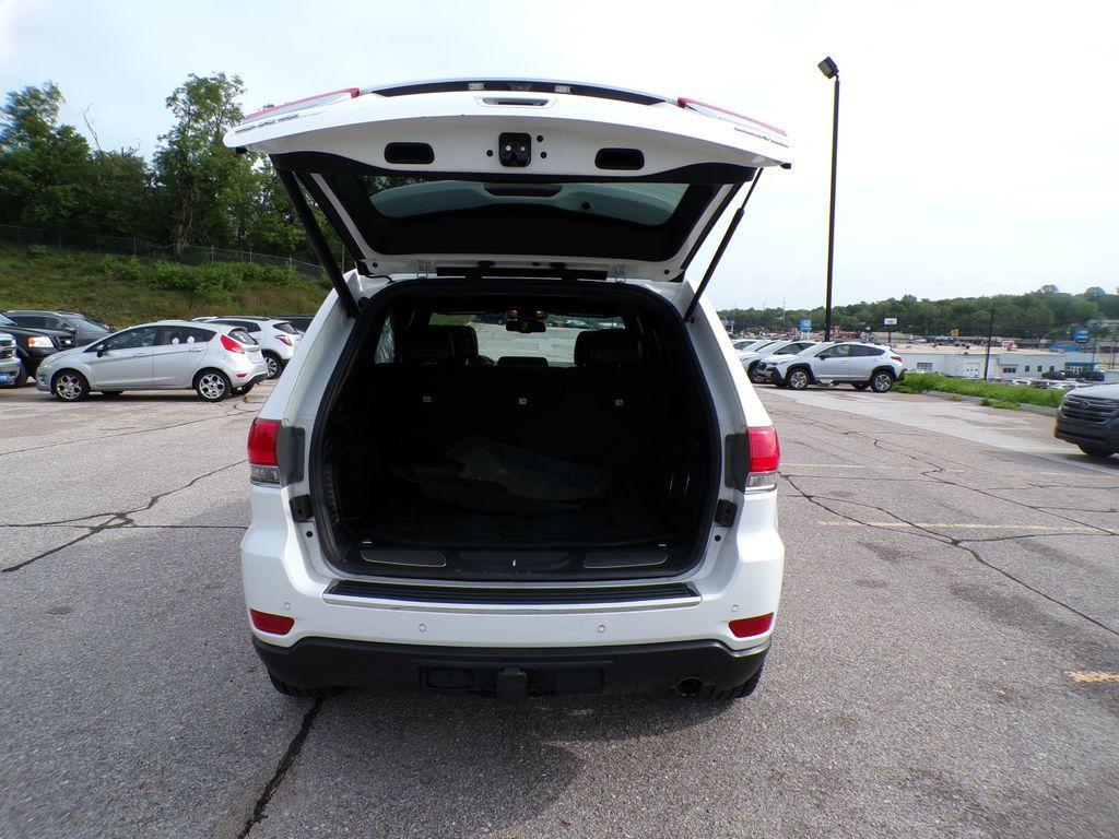 used 2016 Jeep Grand Cherokee car, priced at $14,869