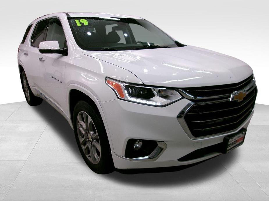 used 2019 Chevrolet Traverse car, priced at $23,977