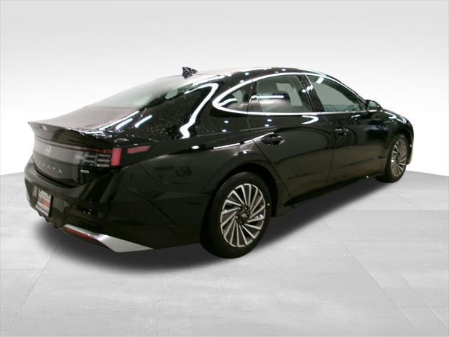 new 2025 Hyundai Sonata Hybrid car, priced at $31,270