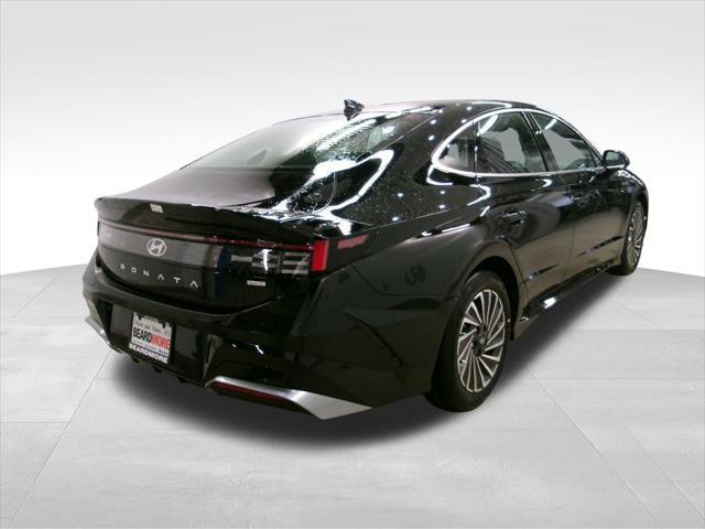 new 2025 Hyundai Sonata Hybrid car, priced at $31,270