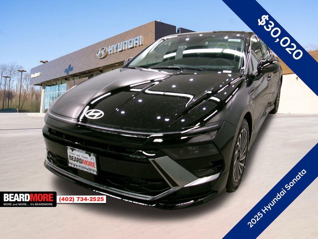 new 2025 Hyundai Sonata Hybrid car, priced at $30,020