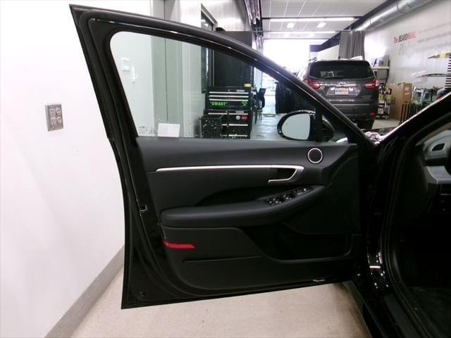 new 2025 Hyundai Sonata Hybrid car, priced at $30,520
