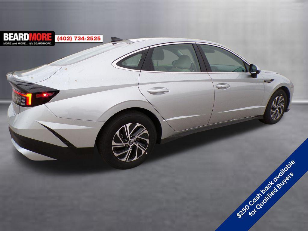 new 2026 Hyundai Sonata Hybrid car, priced at $30,520