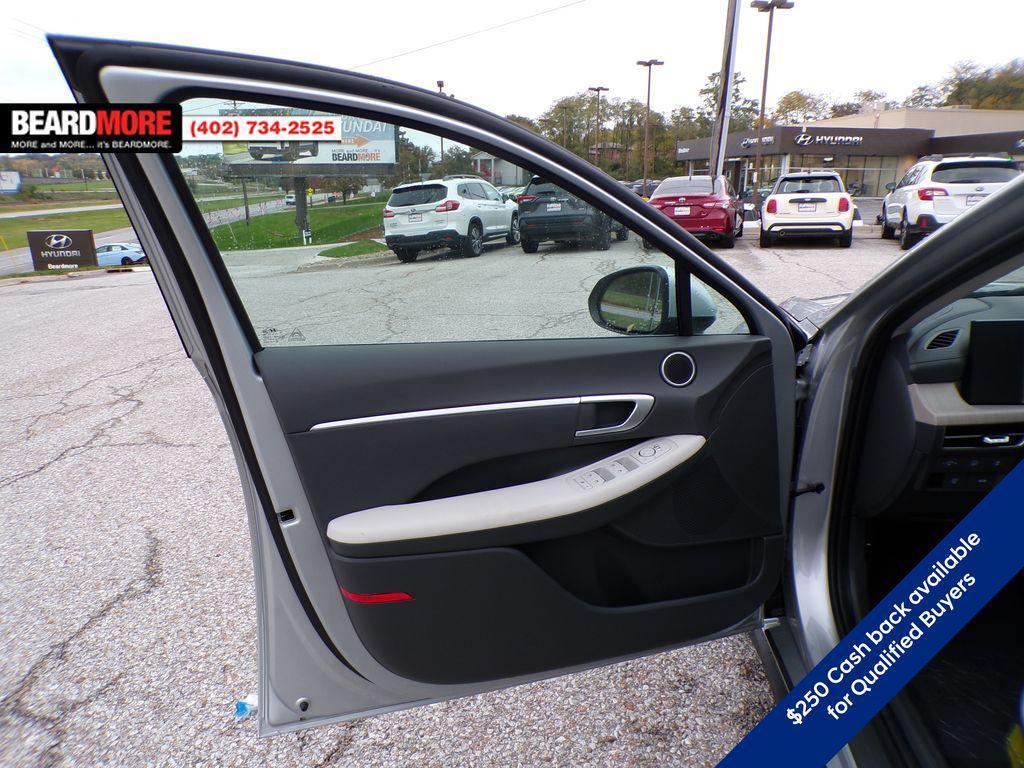 new 2026 Hyundai Sonata Hybrid car, priced at $30,520