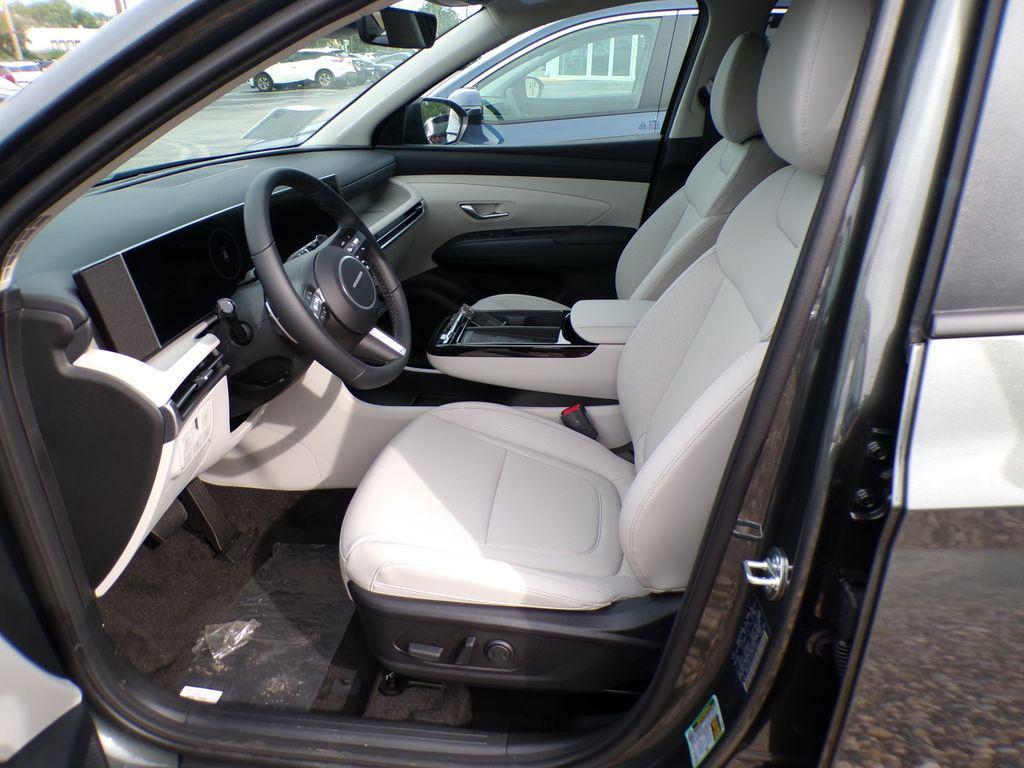 new 2025 Hyundai TUCSON Hybrid car, priced at $36,443