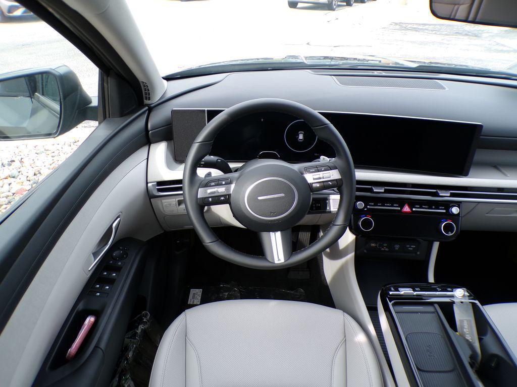 new 2025 Hyundai TUCSON Hybrid car, priced at $36,443