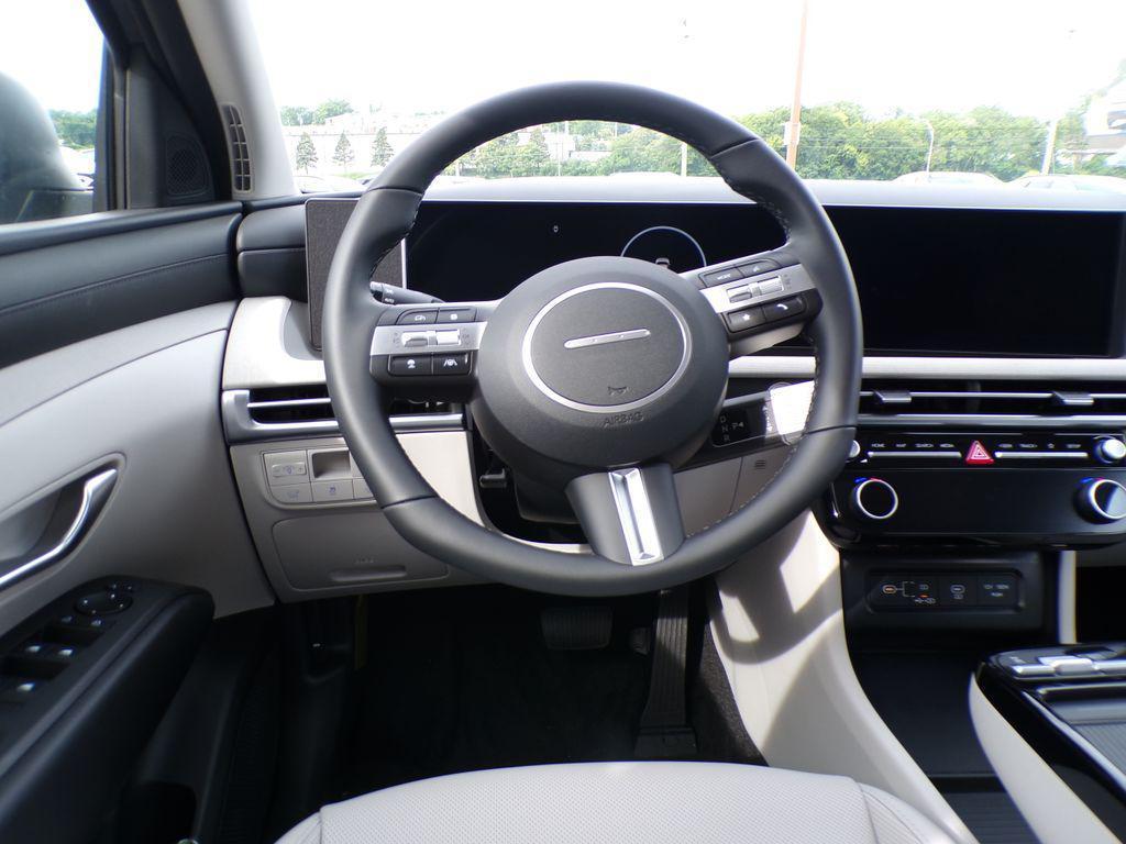 new 2025 Hyundai TUCSON Hybrid car, priced at $36,443