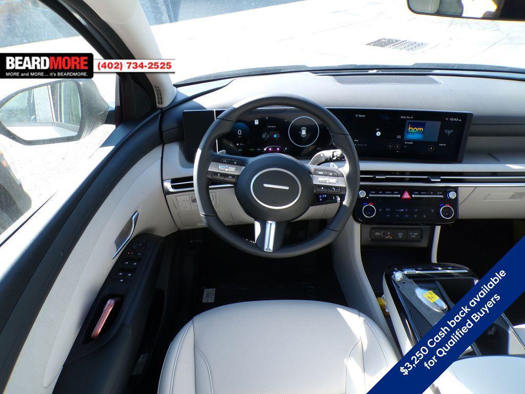 new 2025 Hyundai TUCSON Hybrid car, priced at $33,673