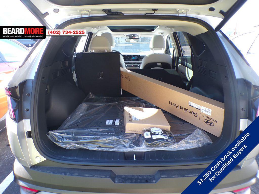 new 2025 Hyundai TUCSON Hybrid car, priced at $33,673