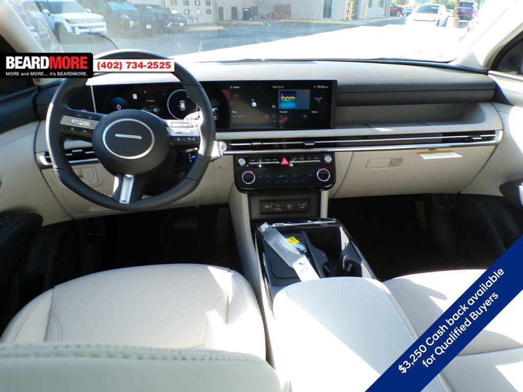 new 2025 Hyundai TUCSON Hybrid car, priced at $33,673