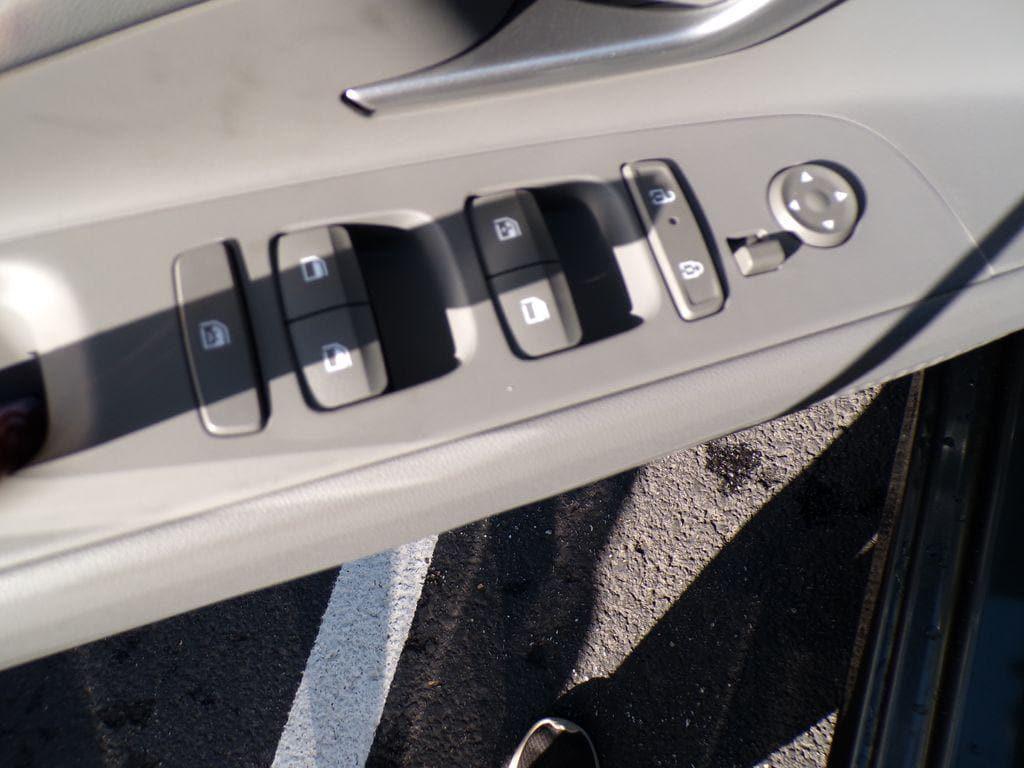 new 2025 Hyundai Elantra car, priced at $23,120