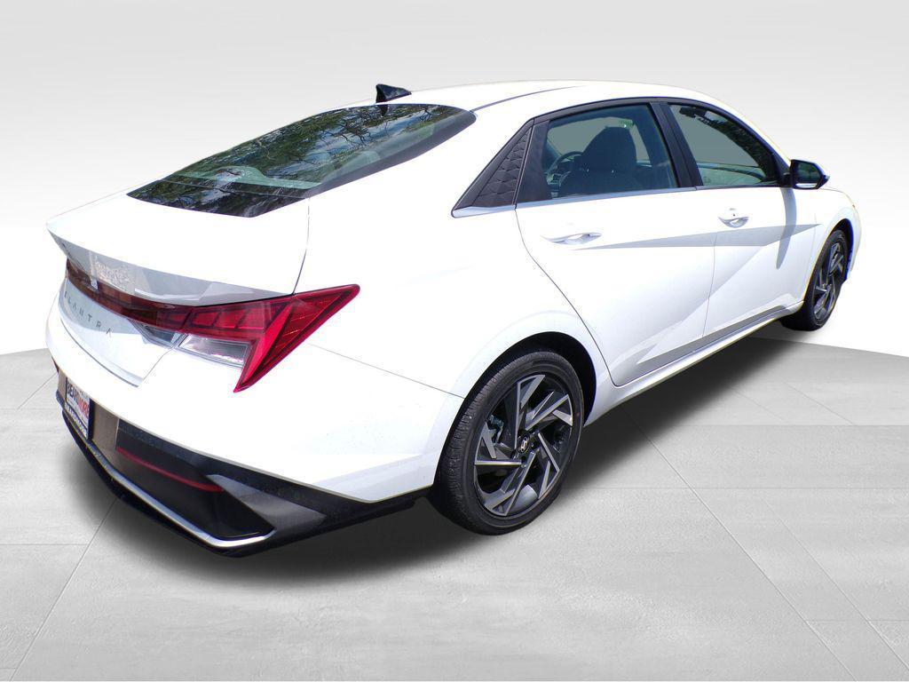new 2025 Hyundai Elantra car, priced at $25,961
