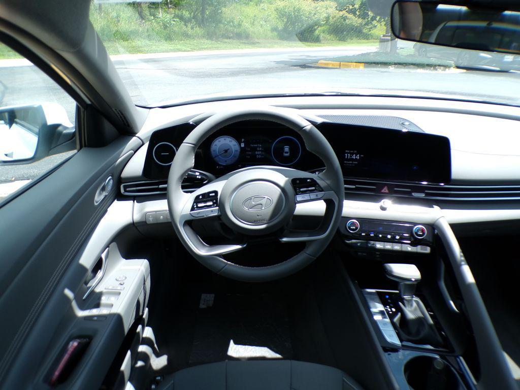 new 2025 Hyundai Elantra car, priced at $25,961