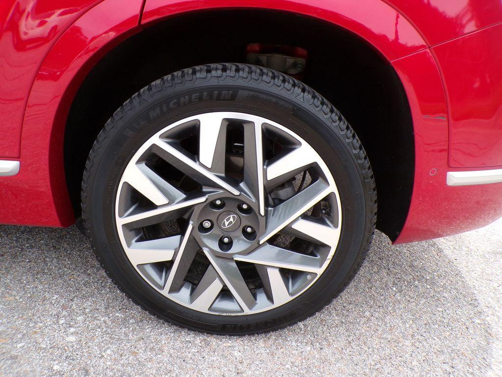 used 2022 Hyundai Santa Fe car, priced at $26,028